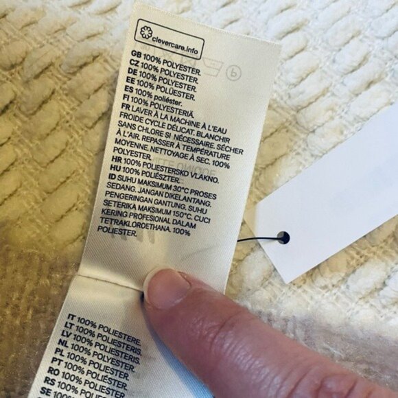 NWT H&M Oversized Lightweight Blanket Scarf 83"x25" With Fringed Edges - Picture 4 of 4